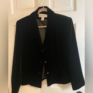 Rena Rowan black velour blazer